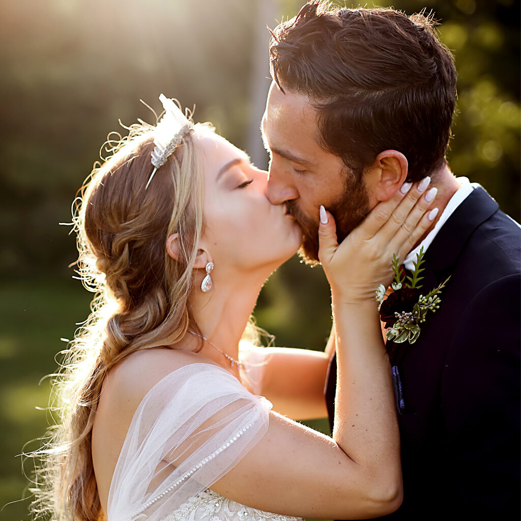 Couple kissing after wedding in Barrie with Tanya Ellis